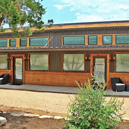 Green Acres Cottages - Wimberley Suite Exterior photo